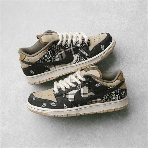 nike sb dunk low travis replica|travis scott dunks low black.